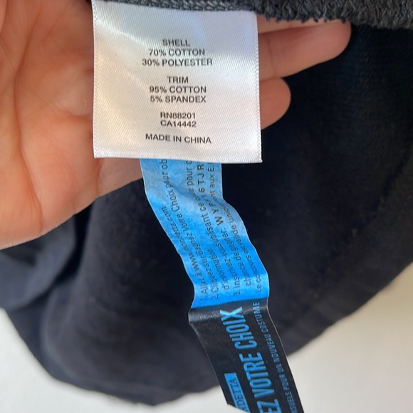 Mondetta Crewneck Sweatshirt with shoulder detail size XL - Picture 3 of 5